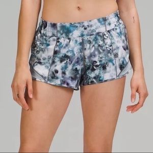 Lululemon Hotty hots 2.5